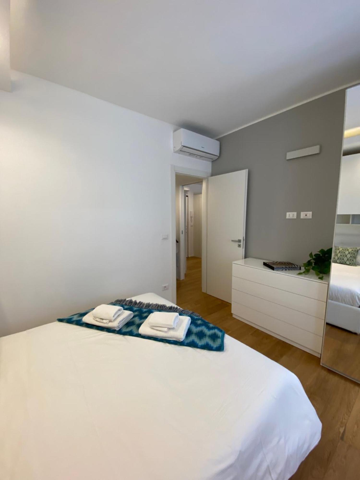 Gramsci 2 - Cozy Apartment Near Sempione Park! Milão Exterior foto